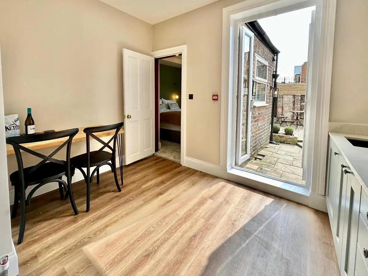 Apartament Guildhall Garden York